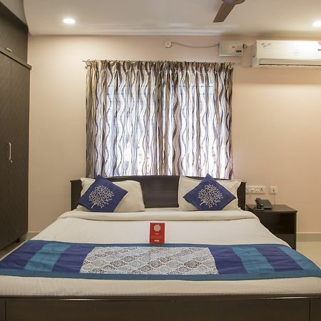 Oyo 10373 Apartment The Icon Homes Hyderabad Exterior photo